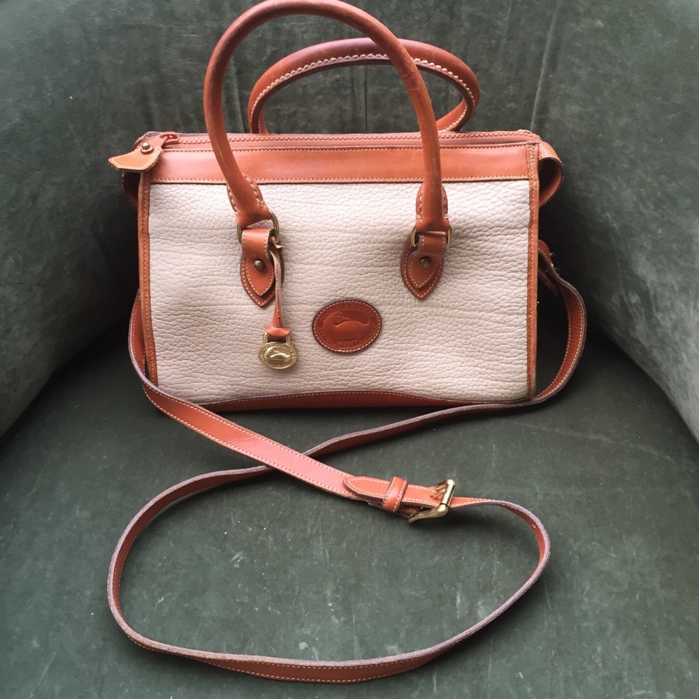 Dooney & Bourke leather VINTAGE bag hand / shoulder purse white tan